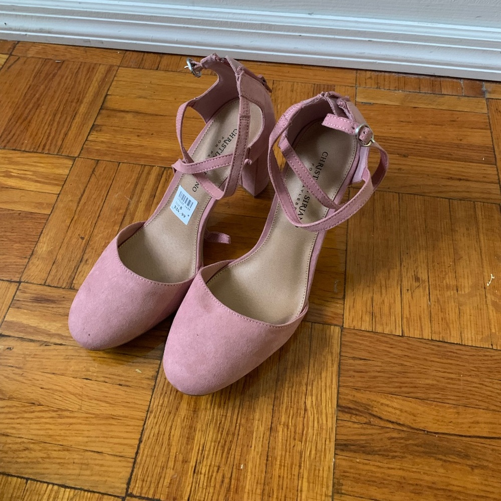 Size 8 pink suede pumps